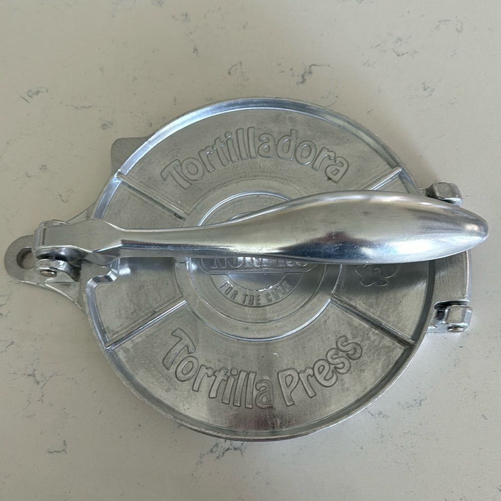 Tortilla press